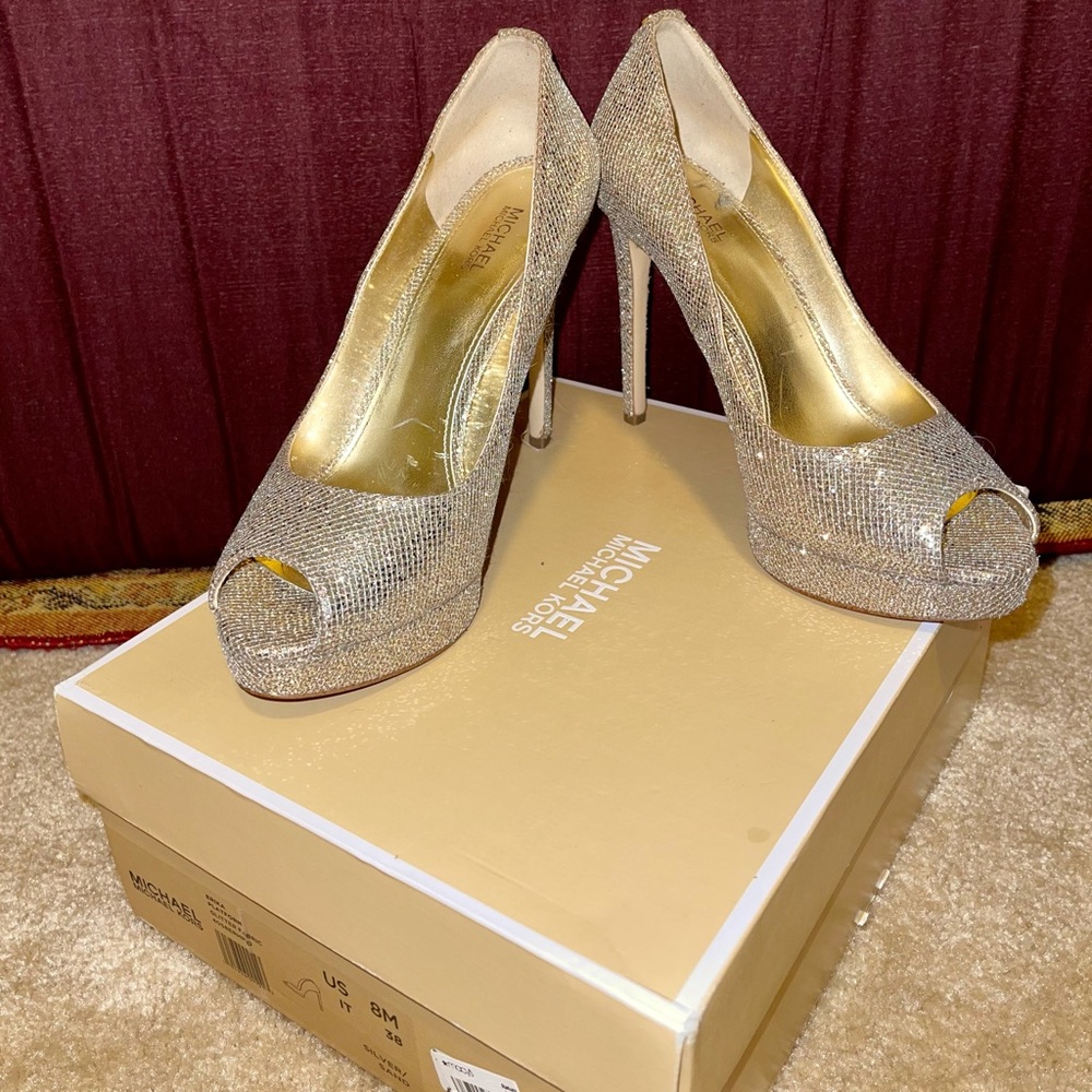 Peep Toe Michael Kors Pumps